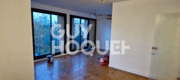 Квартира с 2 спальнями в Марсель, Франция № 342672 2