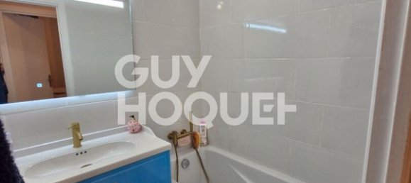 Квартира с 2 спальнями в Марсель, Франция № 342672 9