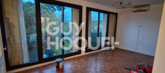 Квартира с 2 спальнями в Марсель, Франция № 342672 3