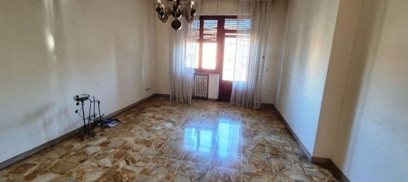 5 rooms Apartment in Siena, Italy No. 93420 14