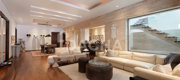 8 bedrooms Villa in Emirates Hills, UAE No. 28040 5