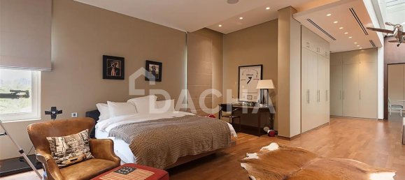 8 bedrooms Villa in Emirates Hills, UAE No. 28040 12