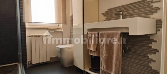 2 bedrooms Villa in Rome, Italy No. 373894 4