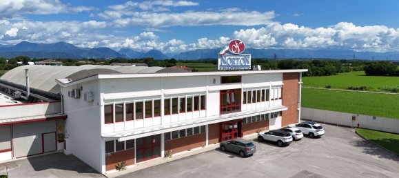 Propiedad comercial de 5 habitaciónes en Udine, Italy No. 289004 40