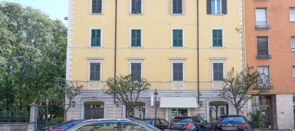 3 bedrooms Apartment in Brescia, Italy No. 4354 15