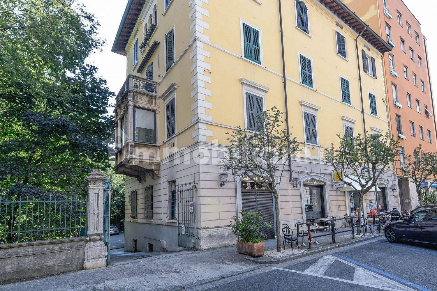 3 bedrooms Apartment in Brescia, Italy No. 4354