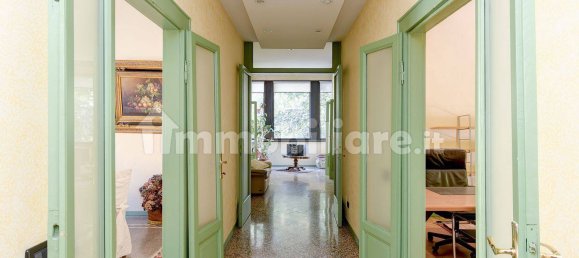 3 bedrooms Apartment in Brescia, Italy No. 4354 3