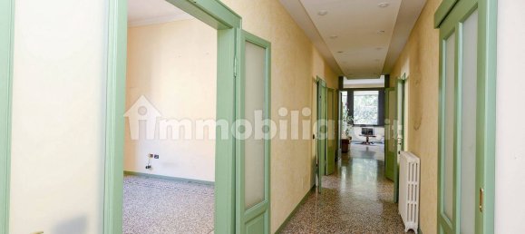 3 bedrooms Apartment in Brescia, Italy No. 4354 4