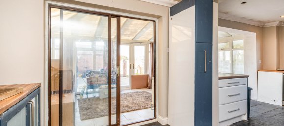 Дом в Лоустофт, Великобритания № 2675 7