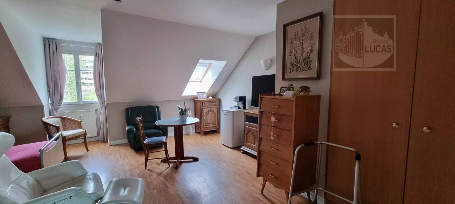 Studio in Verrieres-le-Buisson, France No. 170485