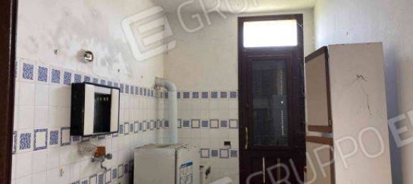 9 bedrooms Apartment in Ferrara, Italy No. 25083 9