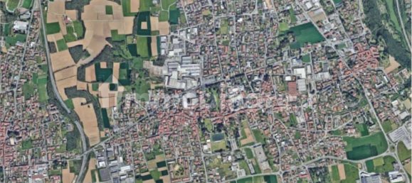 2 bedrooms Apartment in Cermenate, Italy No. 281013 9