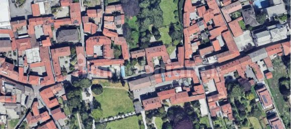 2 bedrooms Apartment in Cermenate, Italy No. 281013 4