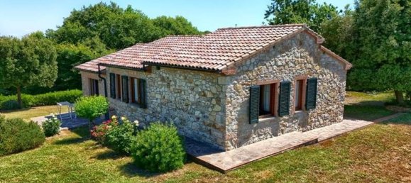 Дом с 10 комнатами в Монтеверди Мариттимо, Италия № 108884 5