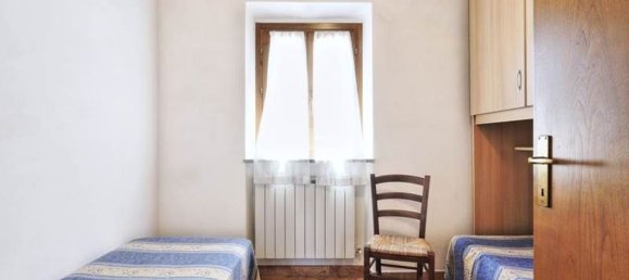 Дом с 10 комнатами в Монтеверди Мариттимо, Италия № 108884 9