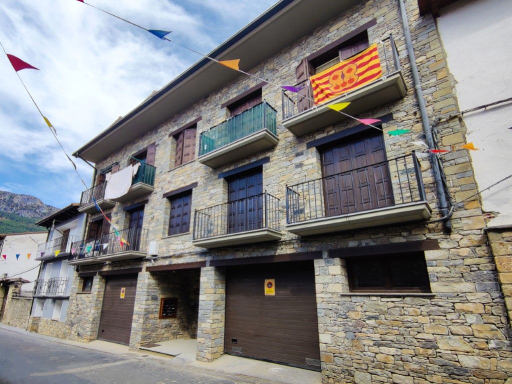 Apartamento T2 em Huesca, Spain N.º 245803