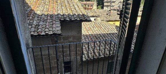 Квартира с 5 комнатами в Сориано нель Чимино, Италия № 285369 3