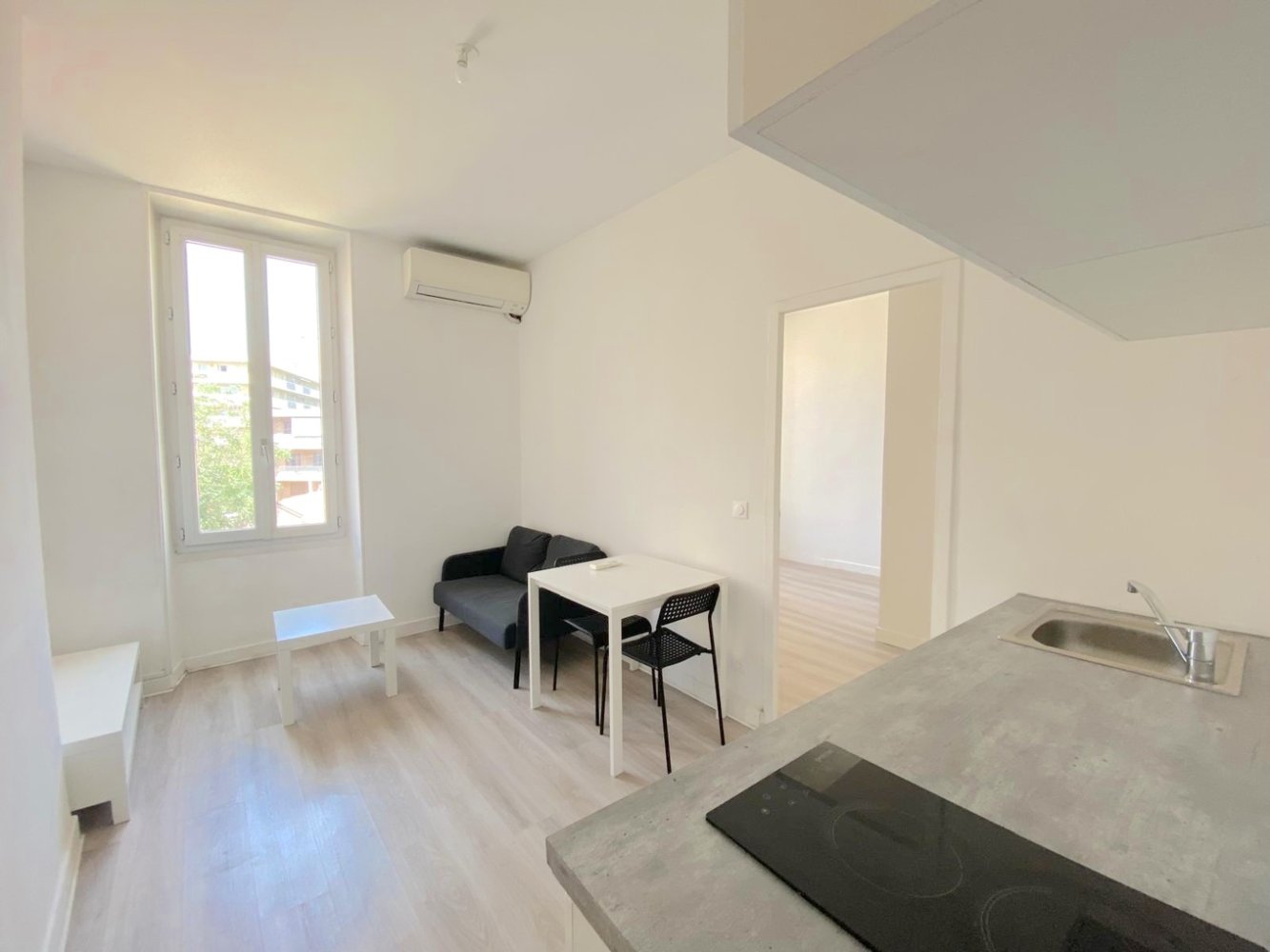 1 bedroom Apartment in Marseille, France No. 325735