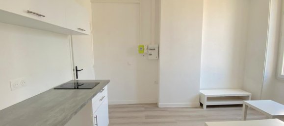1 bedroom Apartment in Marseille, France No. 325735 2