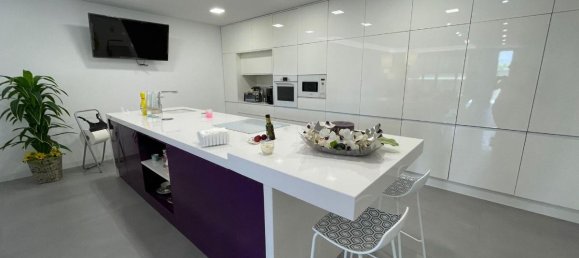 Apartamento de 3 dormitorios en Guardamar del Segura, Spain No. 13399 5