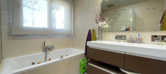 Apartamento de 3 dormitorios en Guardamar del Segura, Spain No. 13399 16