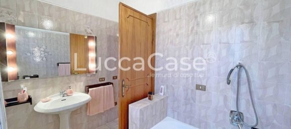 Вилла с 8 комнатами в Капаннори, Италия № 133725 19