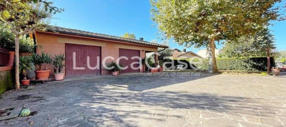 Вилла с 8 комнатами в Капаннори, Италия № 133725 30