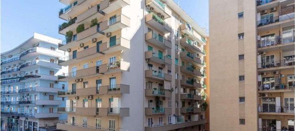 8 bedrooms Apartment in Naples, Italy No. 117621 20