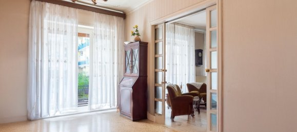 8 bedrooms Apartment in Naples, Italy No. 117621 5