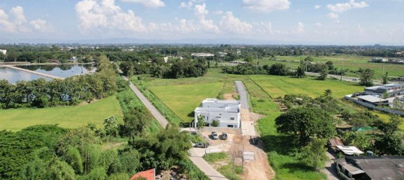 4 bedrooms House in Chiang Mai, Thailand No. 26968 2