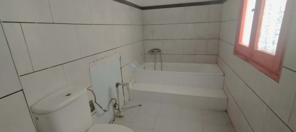 4 bedrooms Apartment in Elda, Spain No. 158500 2