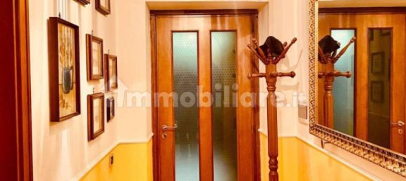 Apartamento de 3 dormitorios en Cesinali, Italy No. 206965 3
