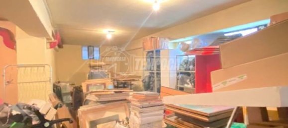 78m² Warehouse in Turin, Italy No. 275106 5