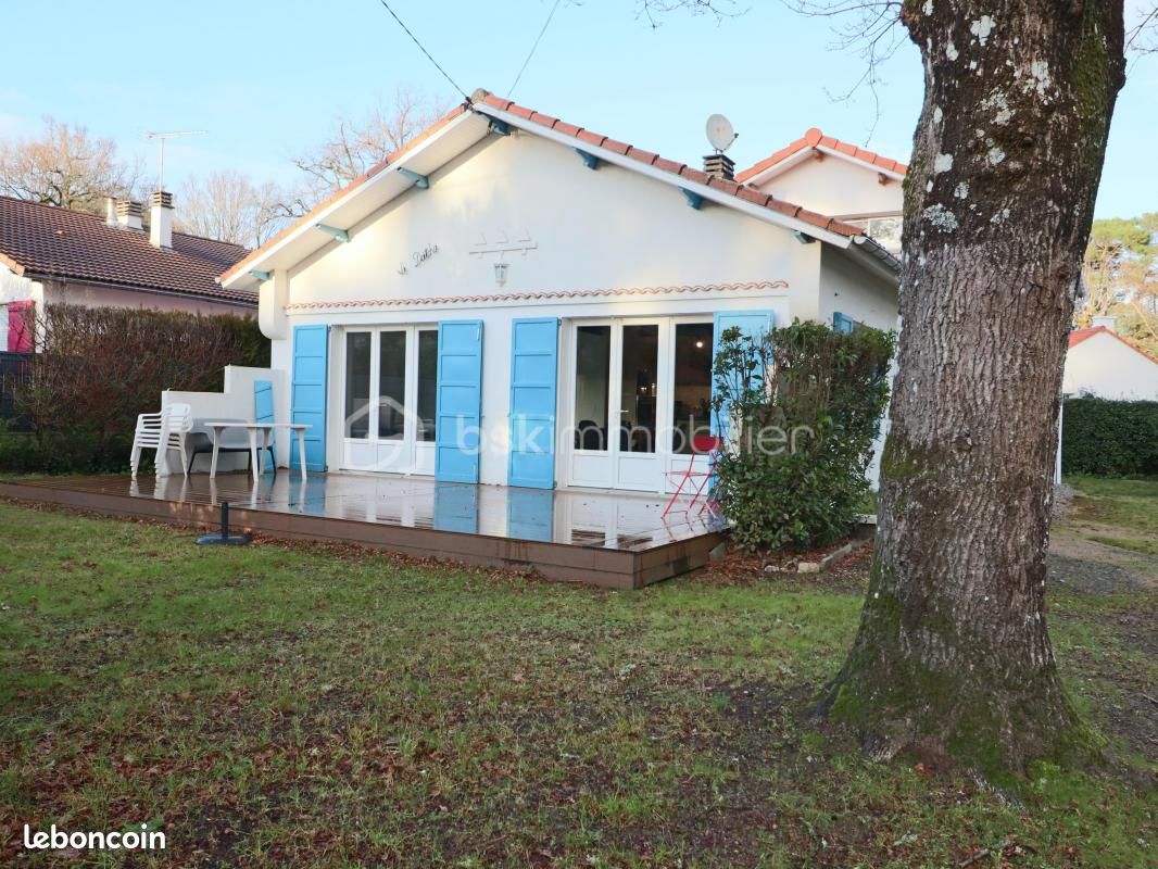 4 bedrooms House in Saint-Brevin-les-Pins, France No. 100747