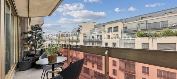 Квартира с 3 спальнями в Париж, Франция № 110330 2