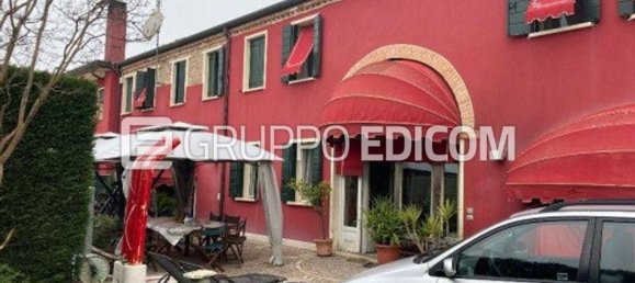 13 rooms Apartment in Camponogara, Italy No. 208030 3