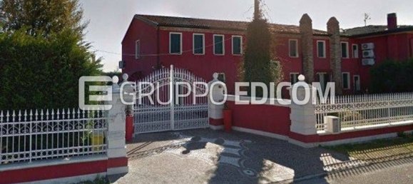 13 rooms Apartment in Camponogara, Italy No. 208030 2