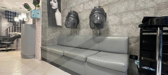 Imóvel comercial de 1 divisão em Naples, Italy N.º 21962 20