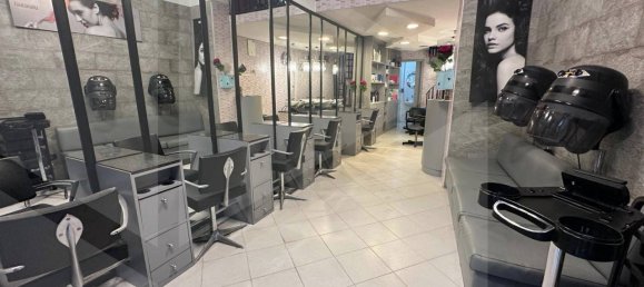 Imóvel comercial de 1 divisão em Naples, Italy N.º 21962 22