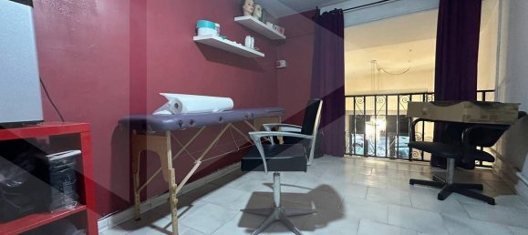 Imóvel comercial de 1 divisão em Naples, Italy N.º 21962 24