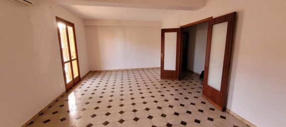 4-Zimmer Wohnung in Aci Sant'Antonio, Italy, Nr. 148325 2