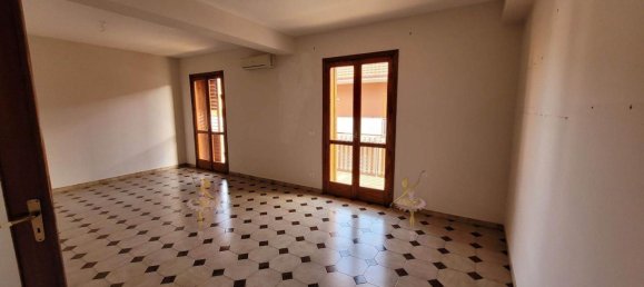 4-Zimmer Wohnung in Aci Sant'Antonio, Italy, Nr. 148325 8