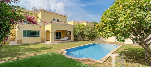 4 bedrooms Villa in Jumeirah Park, UAE No. 28455 2