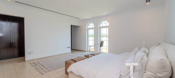 4 bedrooms Villa in Jumeirah Park, UAE No. 28455 15