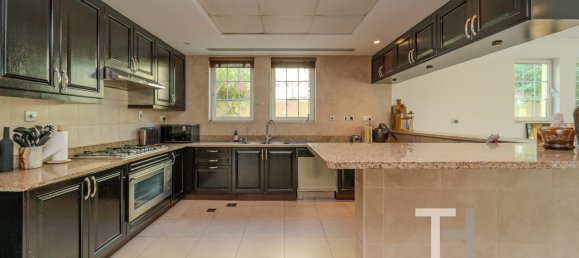 4 bedrooms Villa in Jumeirah Park, UAE No. 28455 10