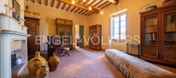 Edificio de 10 dormitorios en Marsciano, Italy No. 132541 20