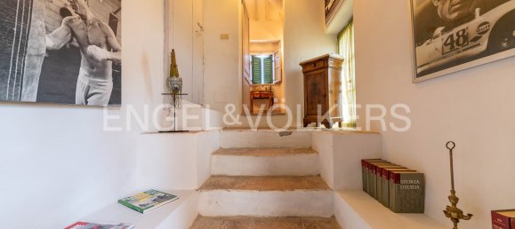 Edificio de 10 dormitorios en Marsciano, Italy No. 132541 23