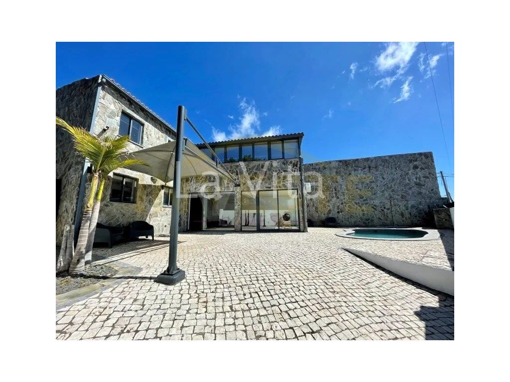 3 bedrooms House in Cascais, Portugal No. 170504