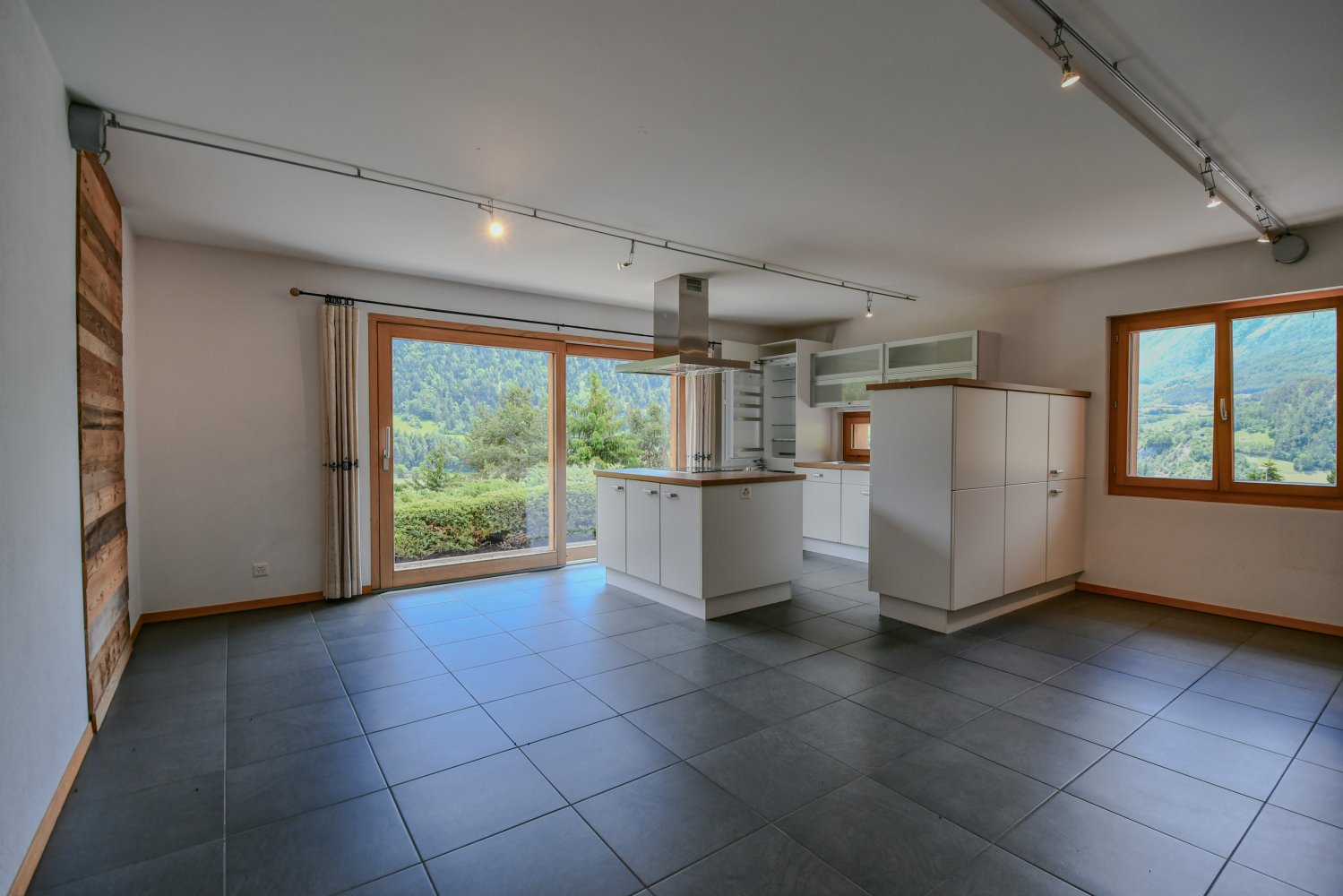 Apartamento de 3 dormitorios en Sembrancher, Switzerland No. 166