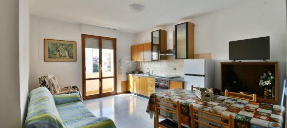 3 rooms Apartment in Porto Sant'Elpidio, Italy No. 26818 4
